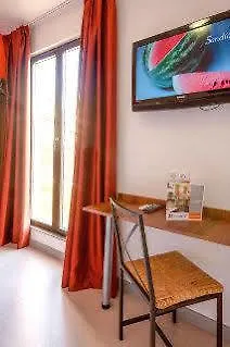 H2 Otel 2*